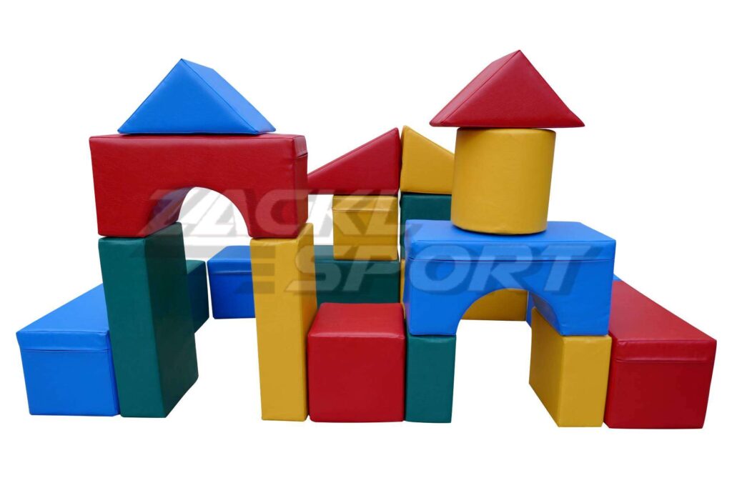 Barevný zámek postavený z molitanové stavebnice Zackl Sport